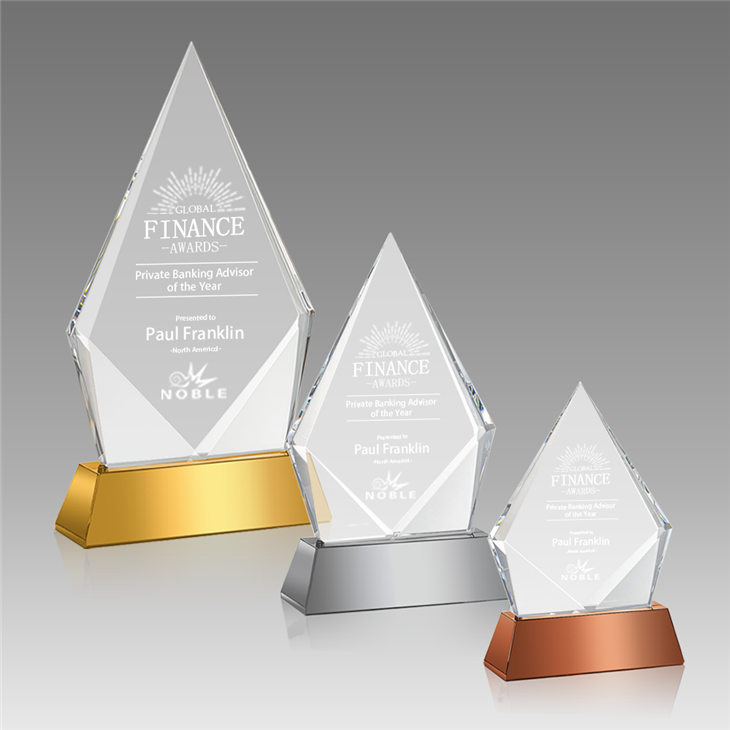Pyramid Crystal Trophy suppliers